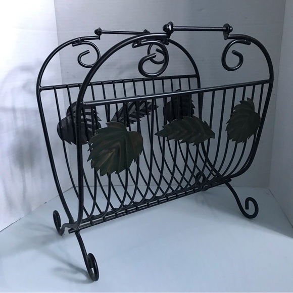 Folding metal book/magazine/album rack with leaf pattern - Picture 6 of 6